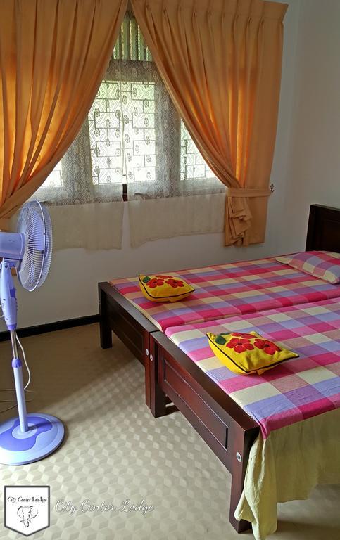 Ponnarankulama City Centre Lodge מראה חיצוני תמונה