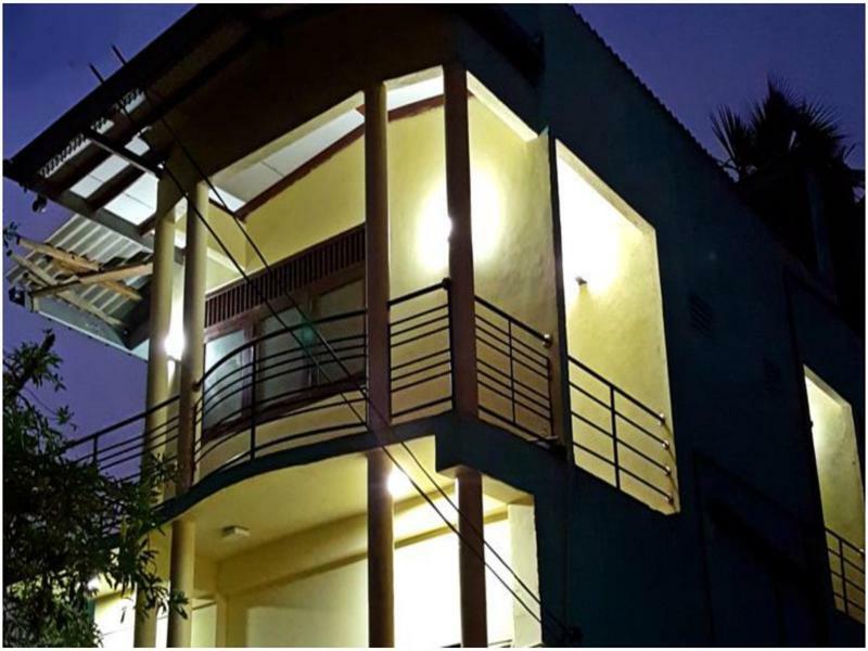 Ponnarankulama City Centre Lodge מראה חיצוני תמונה
