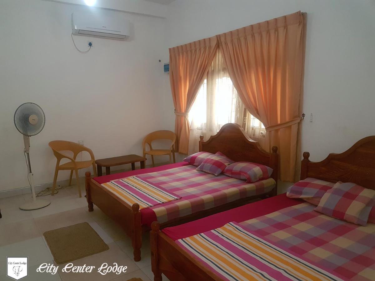 Ponnarankulama City Centre Lodge מראה חיצוני תמונה